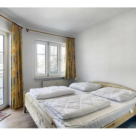 Hafenstrasse 34 5 *